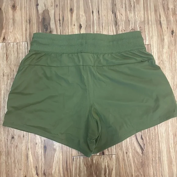 The North Face Women's Aphrodite Shorts - Picture 9 of 11